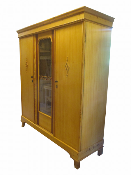 Kleiderschrank Nr. 2817