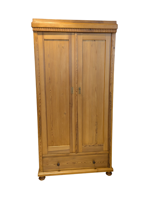 Schrank2579